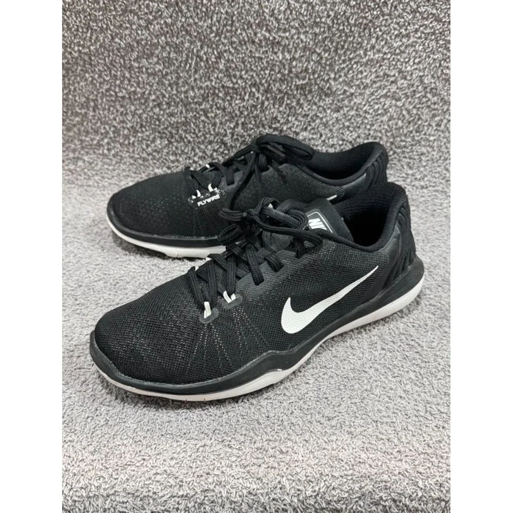 Nike Flex Supreme TR 5 Women's Size 7 Training Shoes Black White Flywire 852467-